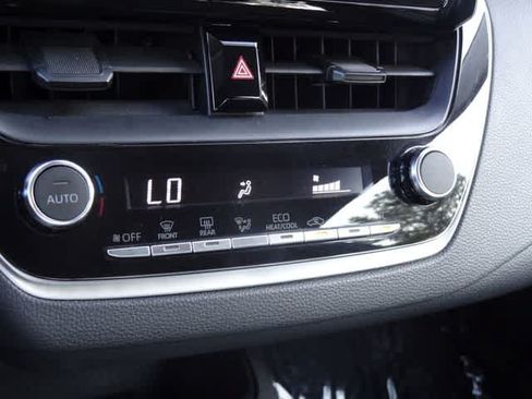 Used 2024 Toyota Corolla LE FWD image 24