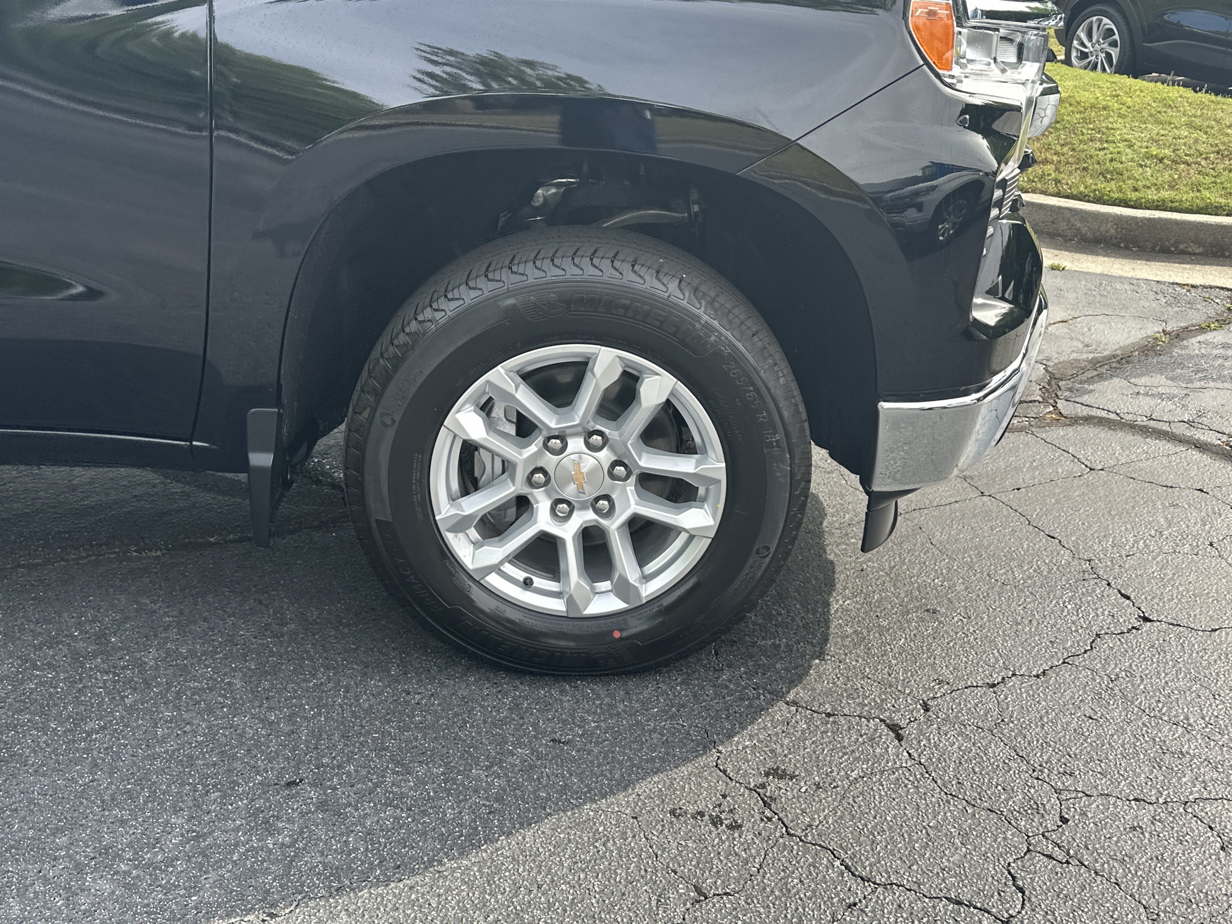 Certified 2026 Chevrolet Silverado 1500 LT RWD image 14