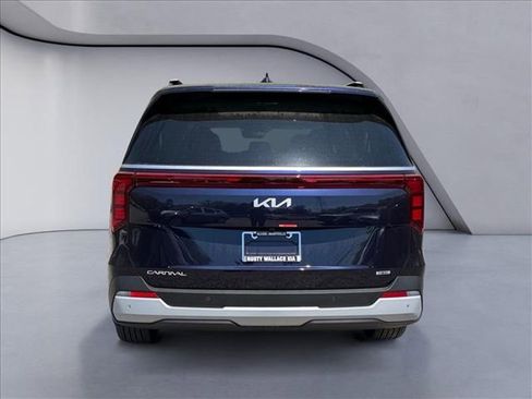 New 2026 Kia Carnival EX image 4