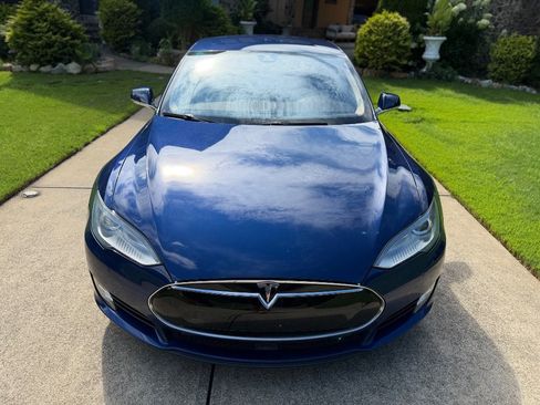 Used 2015 Tesla Model S 70D AWD/4WD image 3