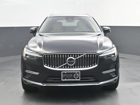 Certified 2023 Volvo XC60 B5 Ultimate w/ Climate Package AWD/4WD image 10