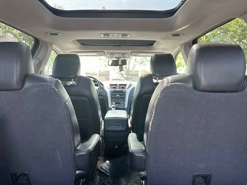 Used 2009 Chevrolet Traverse LT AWD/4WD image 24