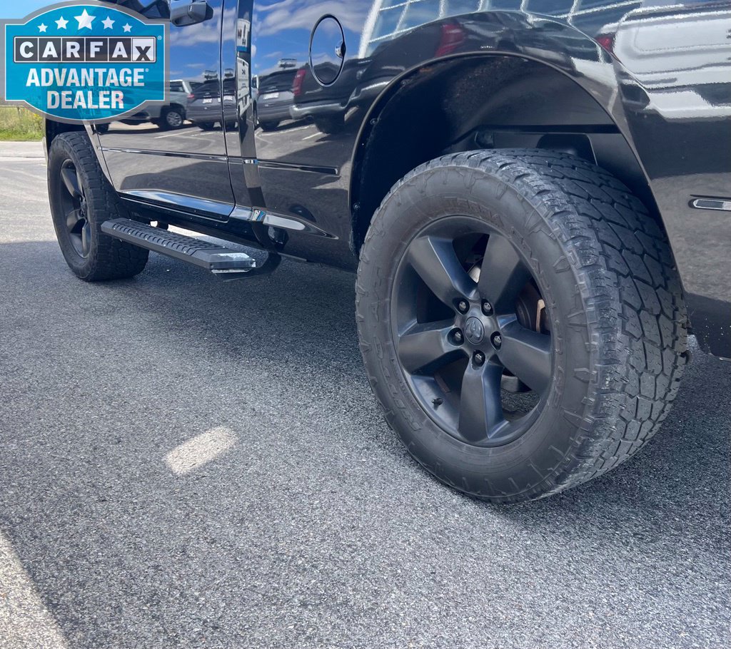 Used 2018 RAM 1500 Express w/ Black Ram 1500 Express Group AWD/4WD image 6