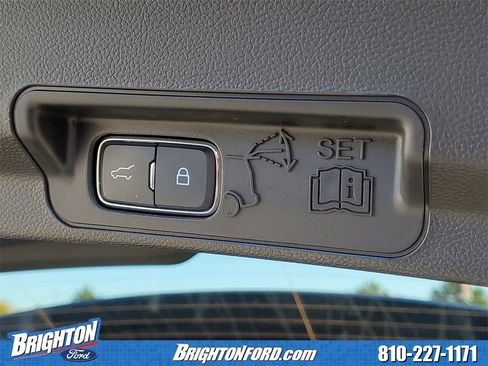 Used 2023 Ford Explorer XLT w/ Equipment Group 202A image 9