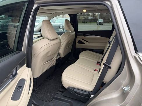 Certified 2023 INFINITI QX60 Luxe w/ Cargo Package image 10