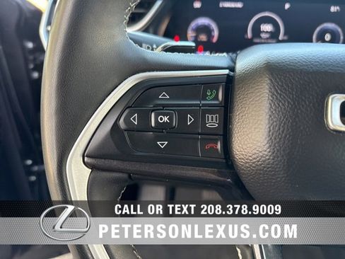 Used 2023 Jeep Grand Cherokee L Altitude image 23