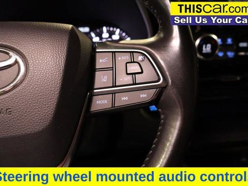 Used 2021 Toyota Highlander XSE image 14