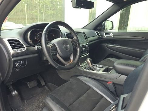 Used 2020 Jeep Grand Cherokee Altitude image 9