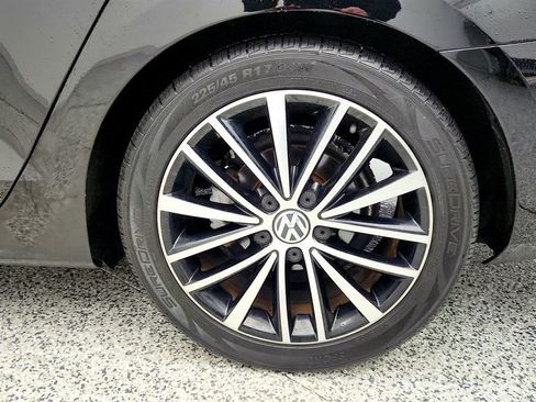 Used 2016 Volkswagen Jetta Sport w/ Lighting Package image 9