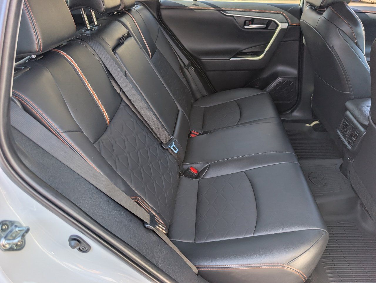 Used 2024 Toyota RAV4 Adventure AWD/4WD image 5