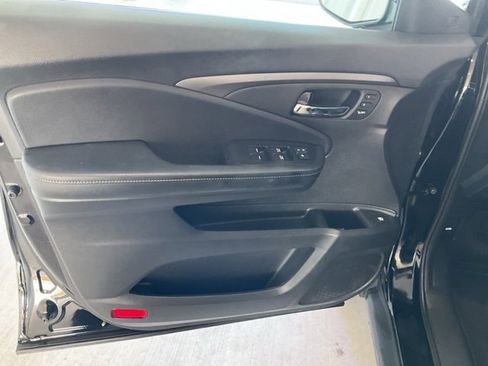 Certified 2023 Honda Ridgeline RTL image 5