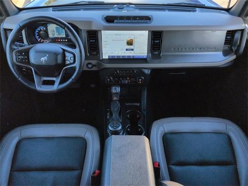 Used 2024 Ford Bronco Wildtrak image 15