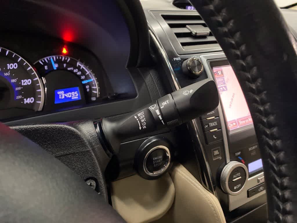 Used 2013 Toyota Camry XLE FWD image 22