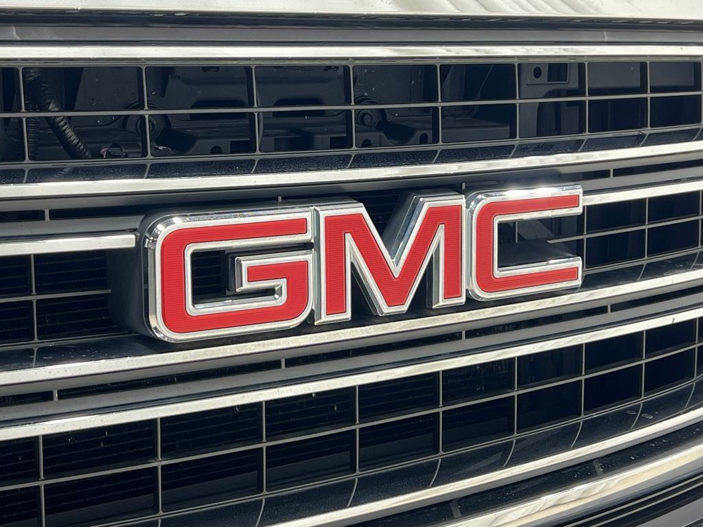 Used 2016 GMC Yukon SLT w/ Open Road Package AWD/4WD image 45