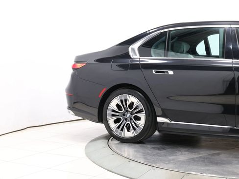 Used 2023 BMW i7 xDrive60 AWD/4WD image 70