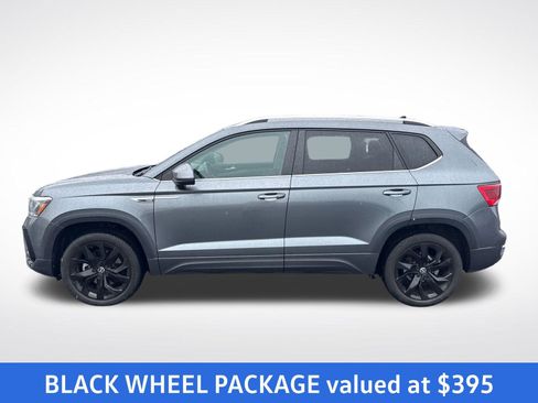 Certified 2023 Volkswagen Taos SE w/ Black Wheel Package FWD image 2