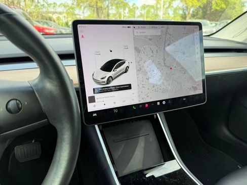 Used 2018 Tesla Model 3 Long Range image 24