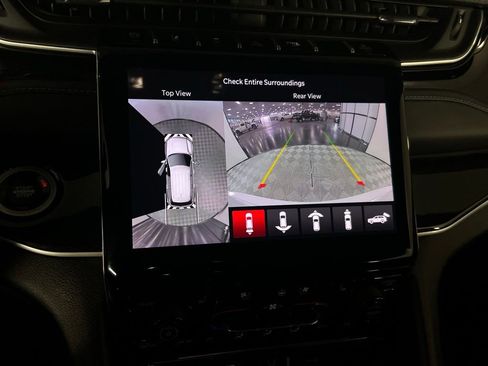 Used 2023 Jeep Grand Cherokee Trailhawk w/ Advanced Protech Group II image 23