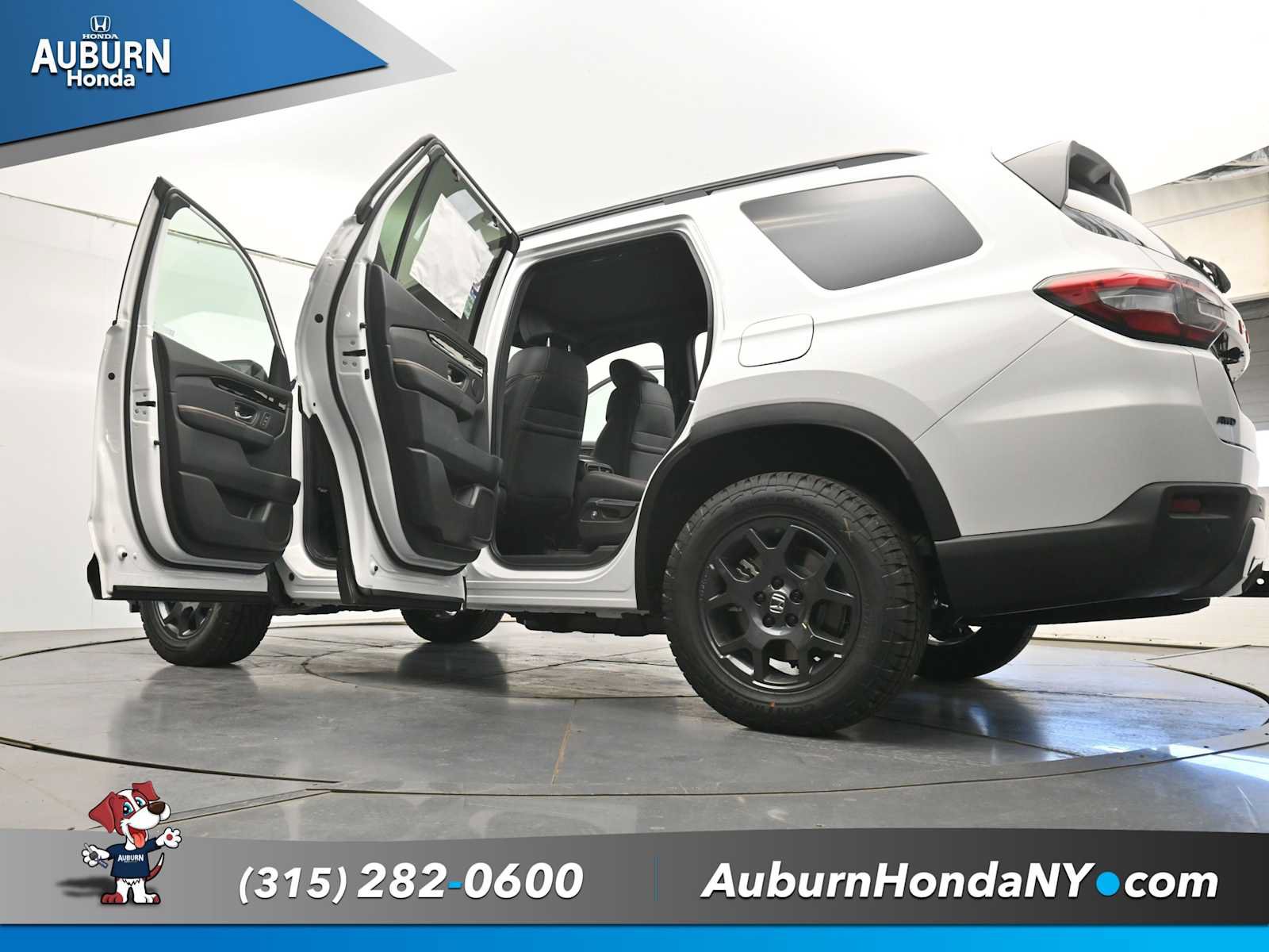 New 2026 Honda Pilot TrailSport image 39