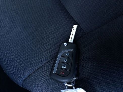 Used 2025 Toyota Corolla LE image 24