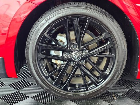 Used 2025 Toyota Camry SE image 11