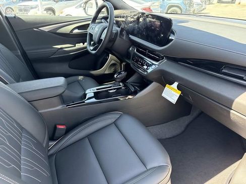 New 2026 Buick Envista Avenir image 17