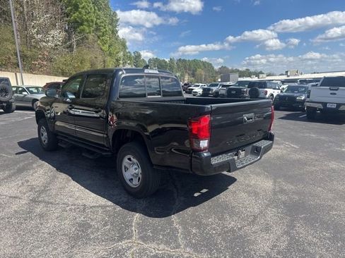 Used 2022 Toyota Tacoma SR w/ SR Convenience Package image 5