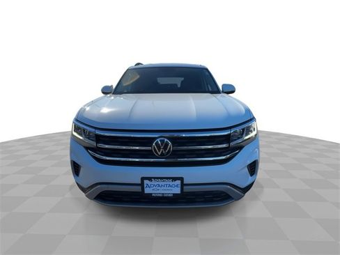 Used 2021 Volkswagen Atlas SE image 3