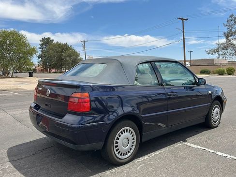Used 2002 Volkswagen Cabrio GLS FWD image 13