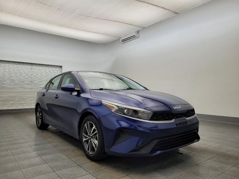 Used 2022 Kia Forte LXS image 13
