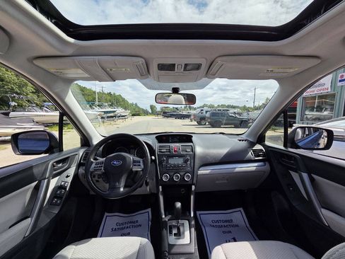 Used 2014 Subaru Forester 2.5i Premium w/ All-Weather Package AWD/4WD image 19