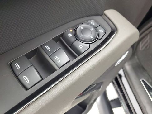 Used 2024 Chevrolet Silverado 1500 ZR2 image 29