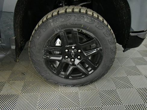 New 2026 Chevrolet Silverado 1500 LT Trail Boss w/ Convenience Package II image 17