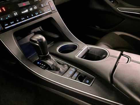 Used 2019 Toyota Avalon Touring w/ Advanced Safety Package FWD image 16
