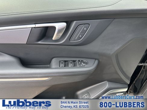 Used 2025 Buick Enclave Sport Touring FWD image 13