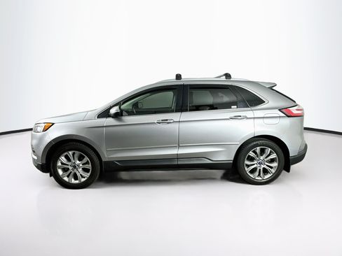 Used 2020 Ford Edge Titanium FWD image 4
