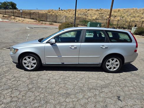 Used 2007 Volvo V50 2.4i FWD image 9