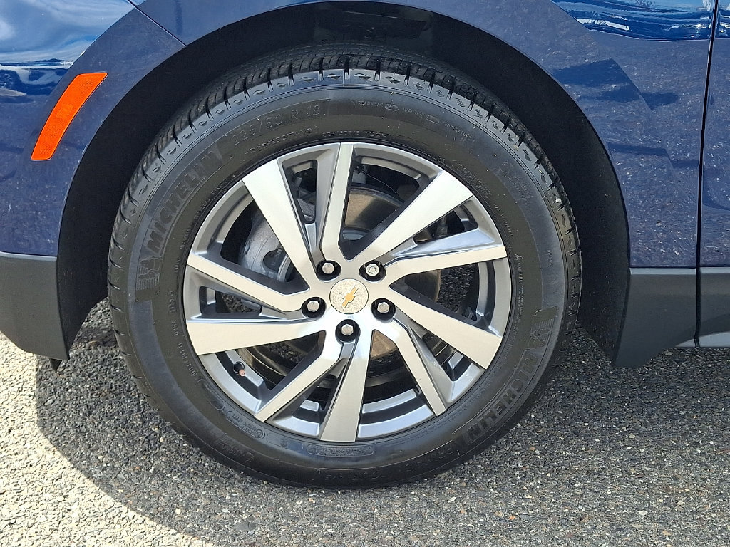 Used 2022 Chevrolet Equinox LT FWD image 12