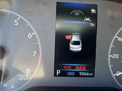 Used 2025 Toyota Corolla LE image 40