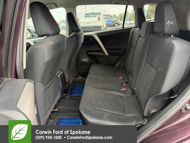 Used 2016 Toyota RAV4 LE AWD/4WD image 11