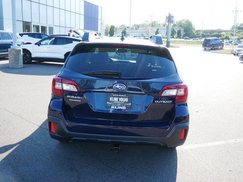 Used 2018 Subaru Outback 2.5i Limited AWD/4WD image 6