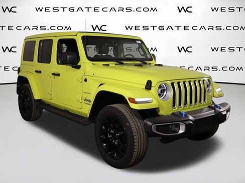 Used 2022 Jeep Wrangler Unlimited Sahara w/ Cold Weather Group AWD/4WD image 41