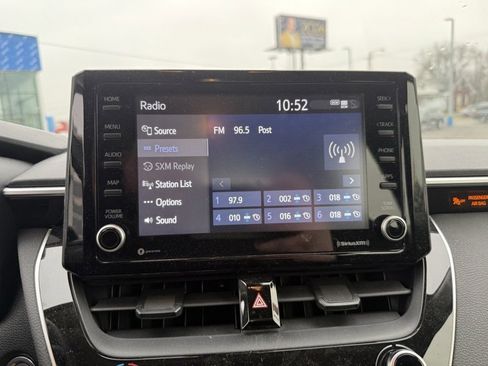 Used 2022 Toyota Corolla LE image 10