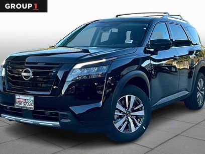 New 2025 Nissan Pathfinder SL