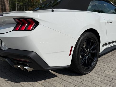 Used 2025 Ford Mustang GT Premium RWD image 26