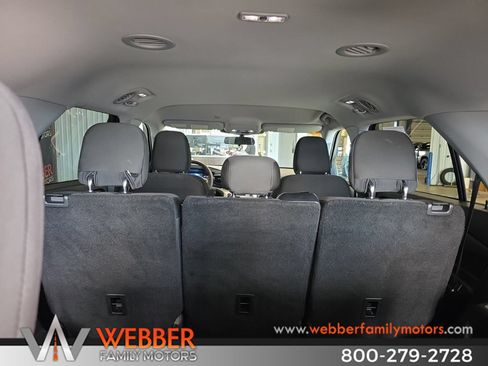 Used 2021 Ford Explorer XLT w/ Class III Trailer Tow Package AWD/4WD image 10