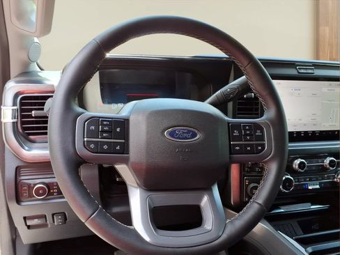 Used 2025 Ford F250 Lariat w/ Black Appearance Package AWD/4WD image 3