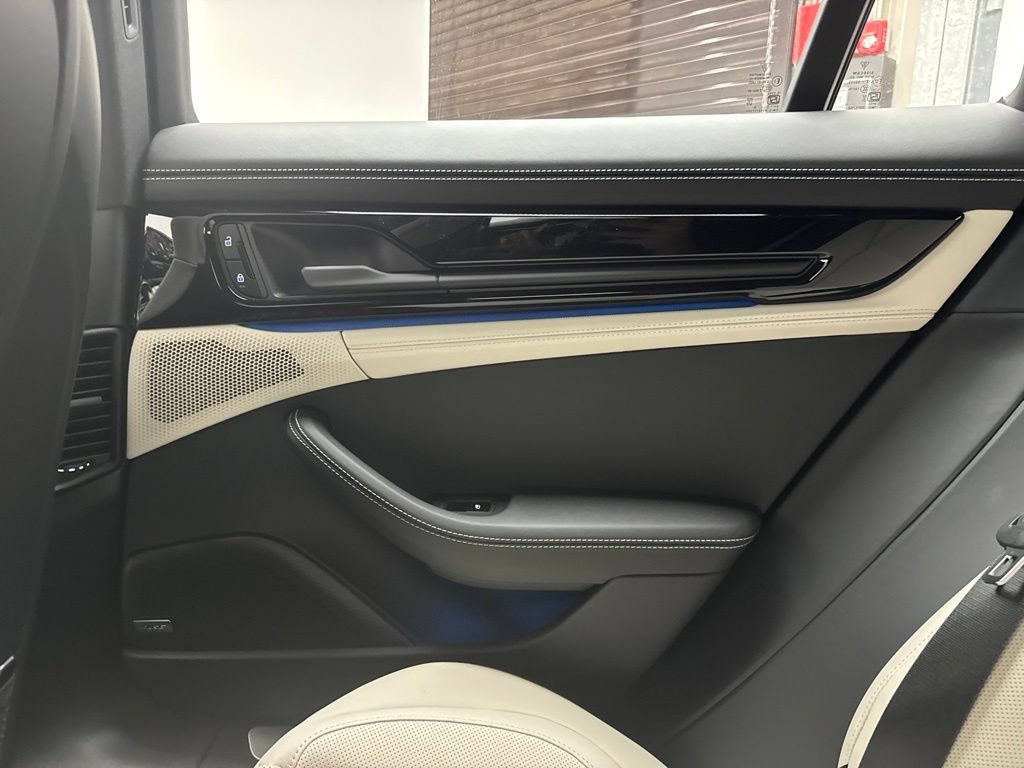New 2026 Porsche Panamera RWD image 10