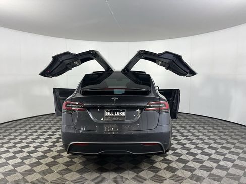 Used 2022 Tesla Model X image 7
