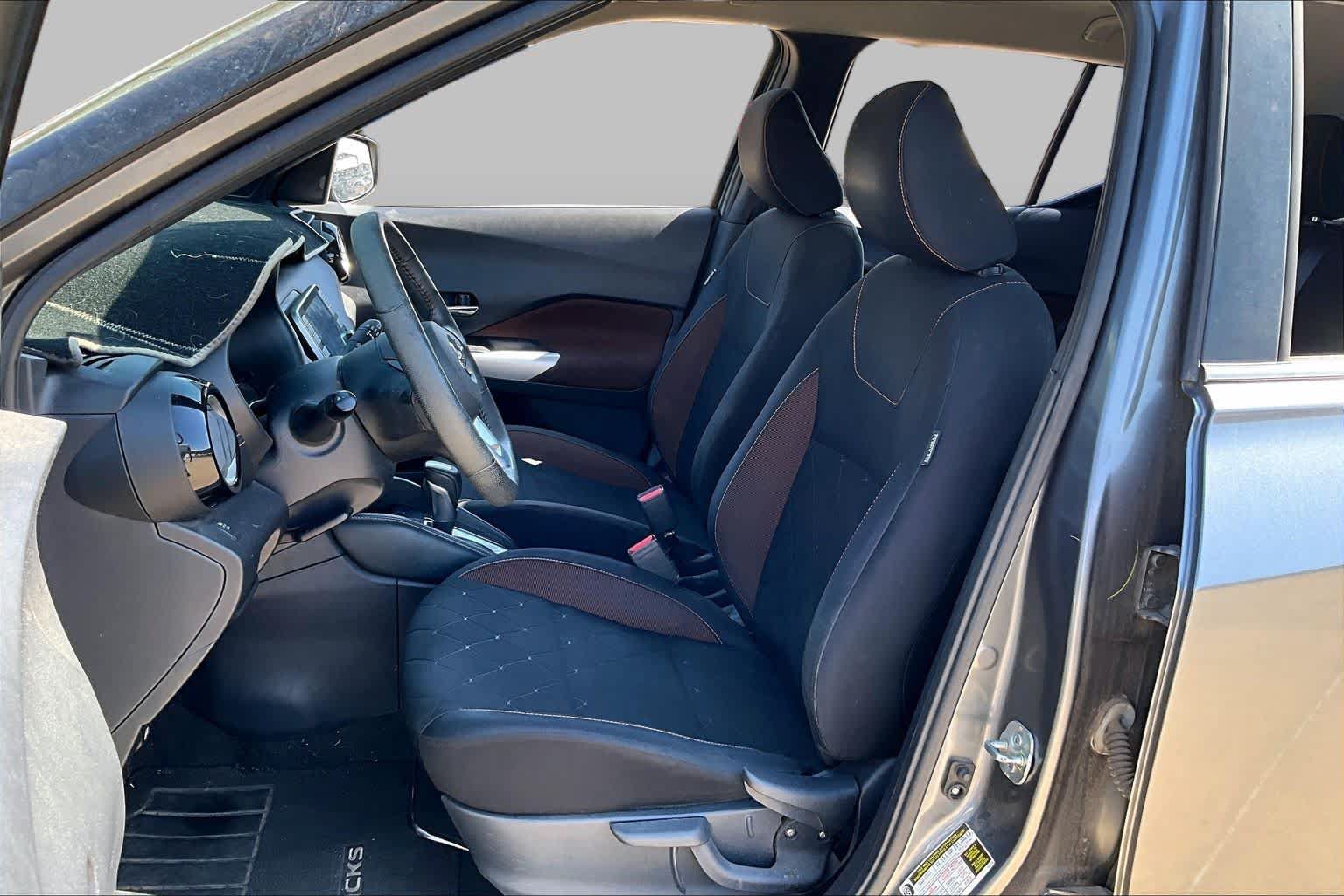 Used 2018 Nissan Kicks SR w/ Exterior Package FWD image 7